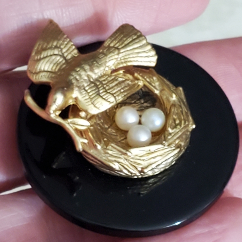 Vintage STUNNING Bird nest pearls enamel brooch pin gold - Picture 6 of 12